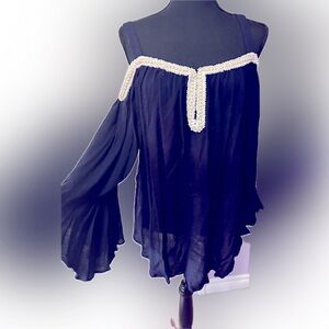 CUPIO COLD SHOULDER SHIRT